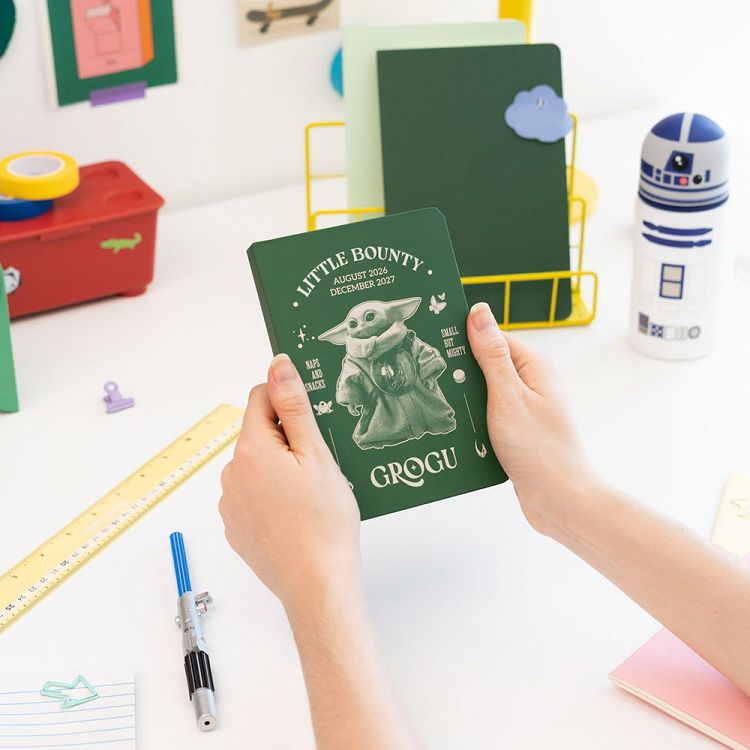 Hardcover School Weekly Agenda 17 Months 2026/2027 11x15,5cm STAR WARS THE MANDALORIAN AND GROGU