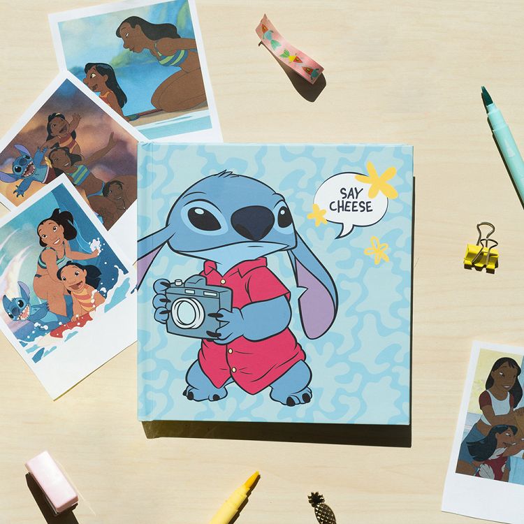 Φωτο-Άλμπουμ 16X16εκ με 24 Αυτοκόλλητα Φύλλα DISNEY Stitch Tropical