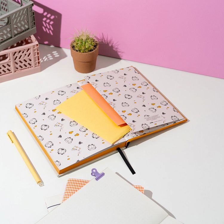 Premium Hardcover Notebook A5 GARFIELD