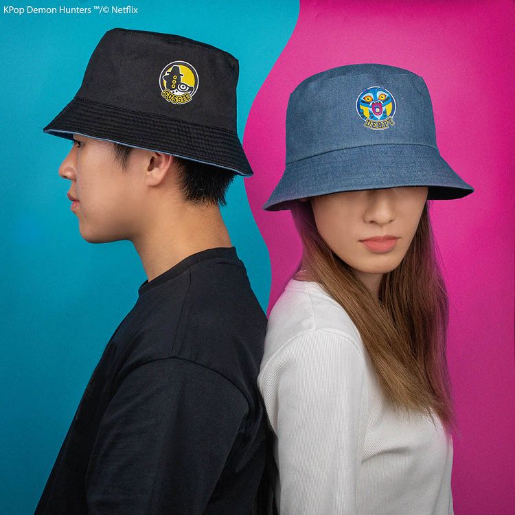 Καπέλο Bucket 60εκ. K-POP DEMON HUNTERS Derpy & Sussie