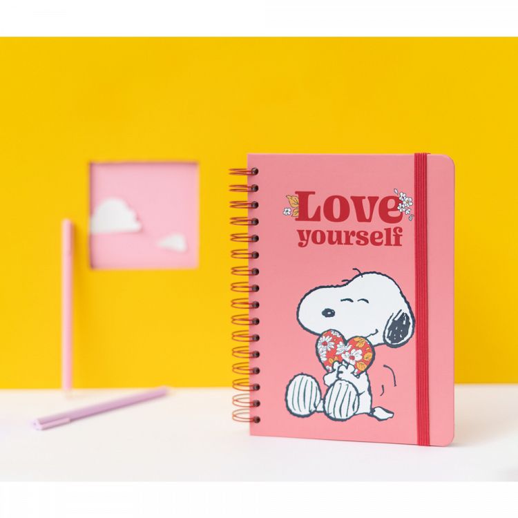 Τετράδιο Σπιράλ Ριγέ με Λάστιχο A5/15X21 SNOOPY Love Yourself