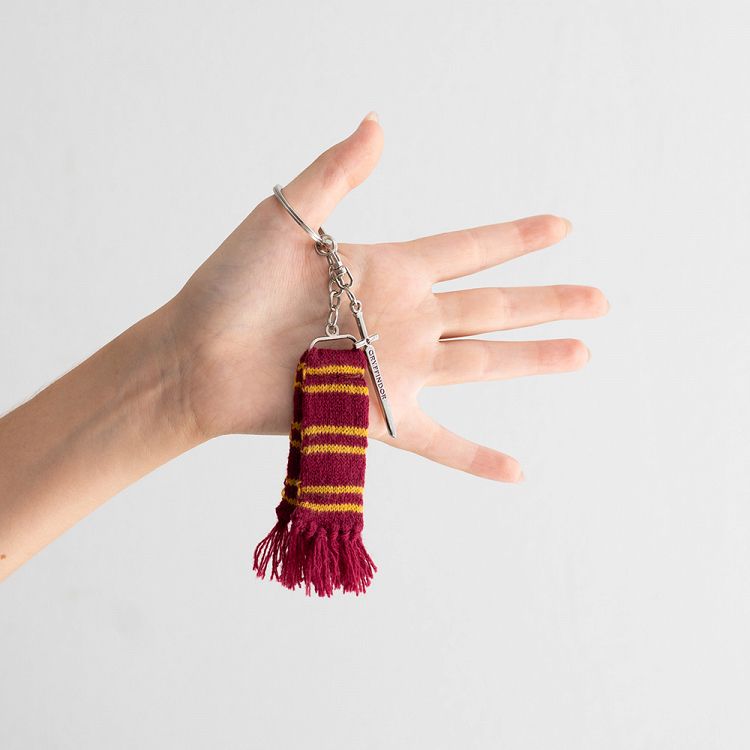 Μπρελόκ 12εκ με Κασκόλ HARRY POTTER Gryffindor