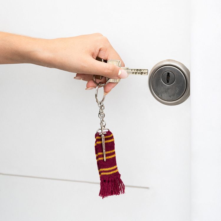 Μπρελόκ 12εκ με Κασκόλ HARRY POTTER Gryffindor