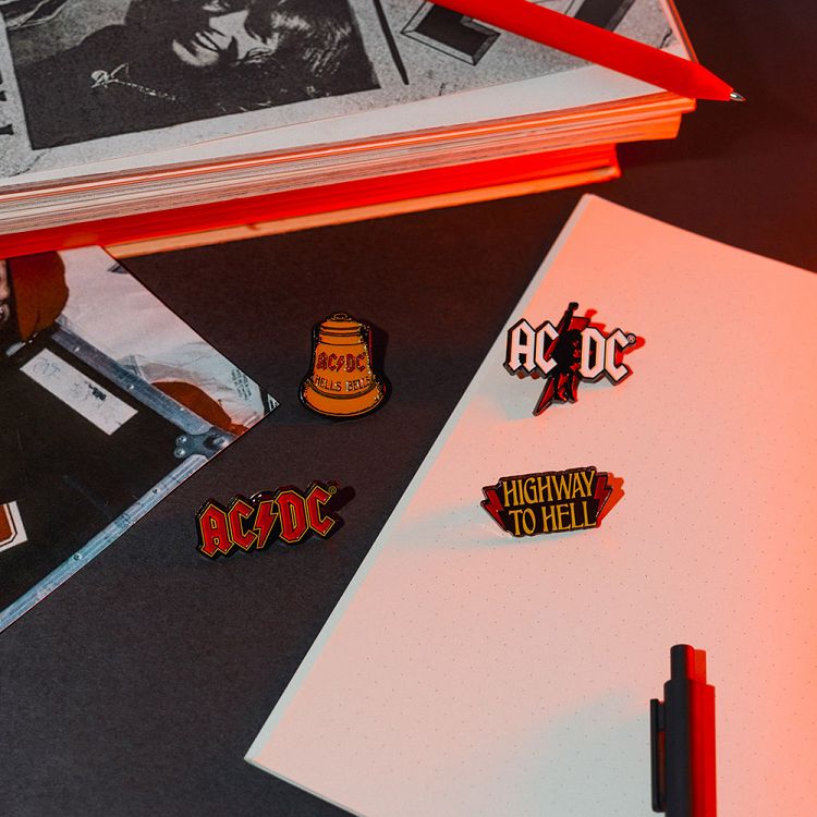 4 Badge Pack AC/DC