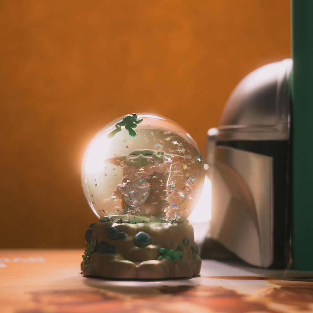 Χιονόμπαλα STAR WARS THE MANDALORIAN AND GROGU the Child Grogu