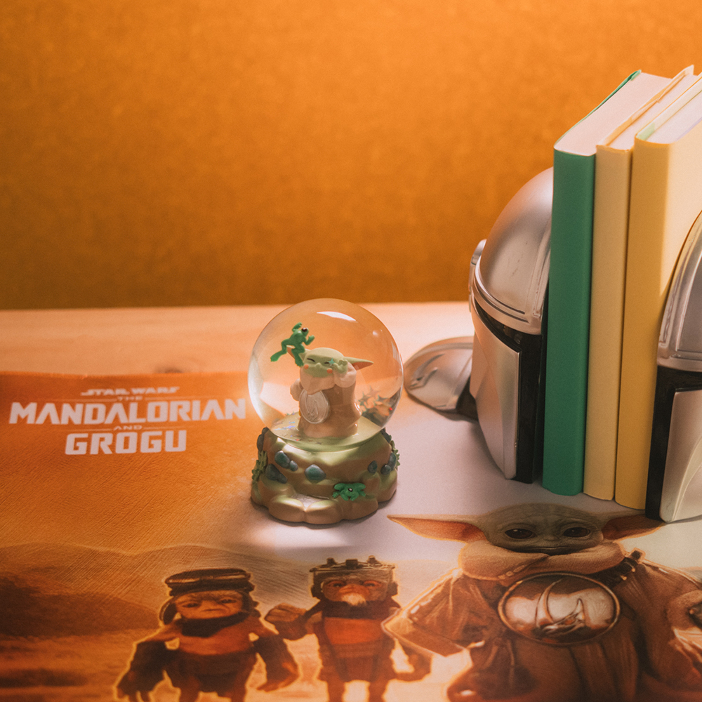Χιονόμπαλα STAR WARS THE MANDALORIAN AND GROGU the Child Grogu