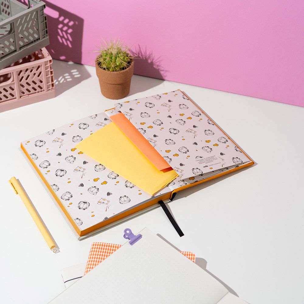 Premium Hardcover Notebook A5 GARFIELD