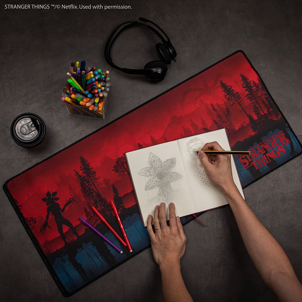 Gaming Pad XL 35Χ80cm NETFLIX STRANGER THINGS Upside Down