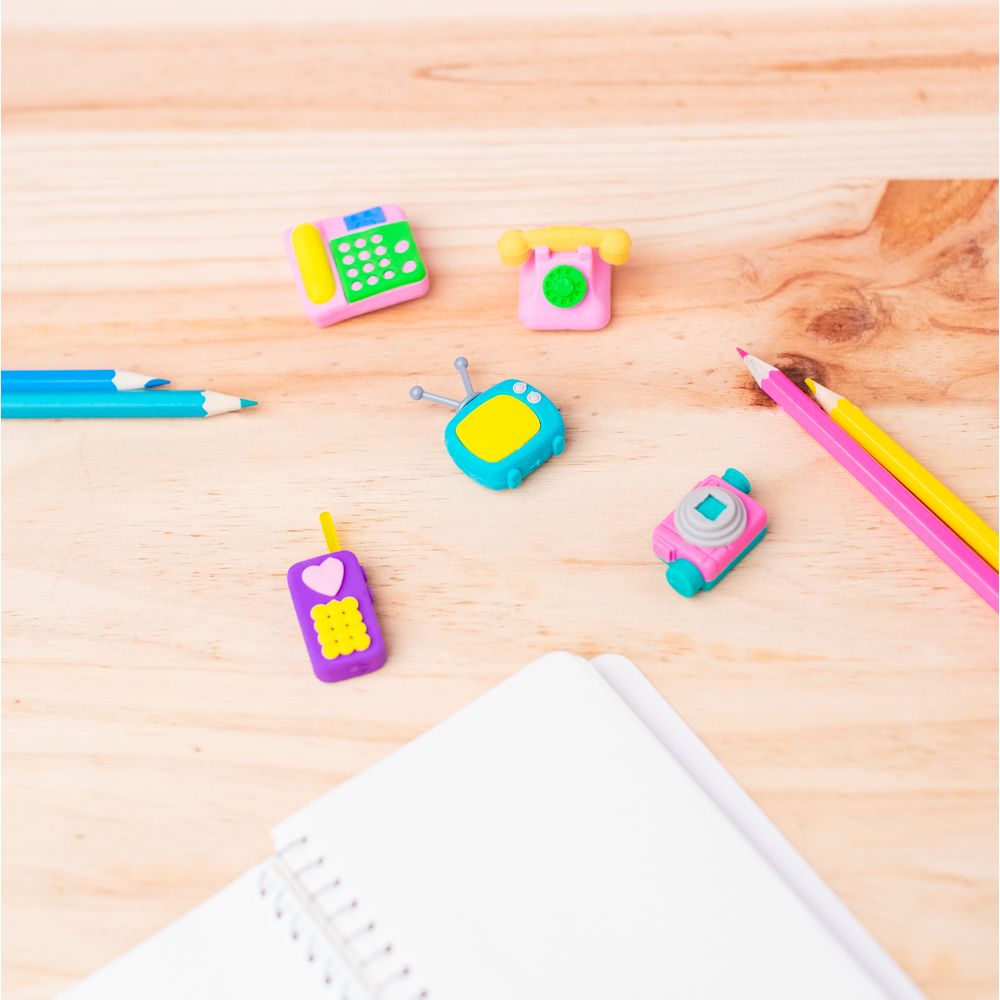 Set 5 Erasers Electronics
