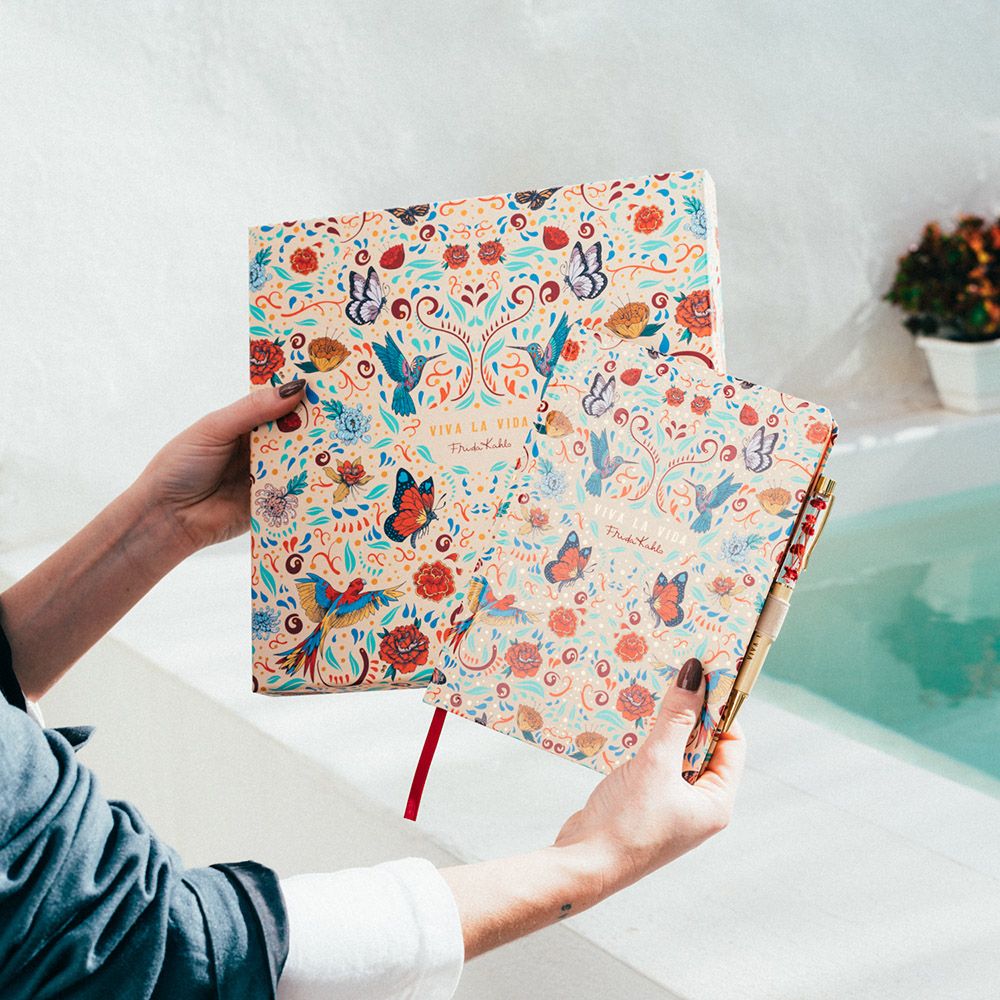 Premium Notebook A5 with 96sh of 100gr and Pen FRIDA KAHLO Viva La Vida