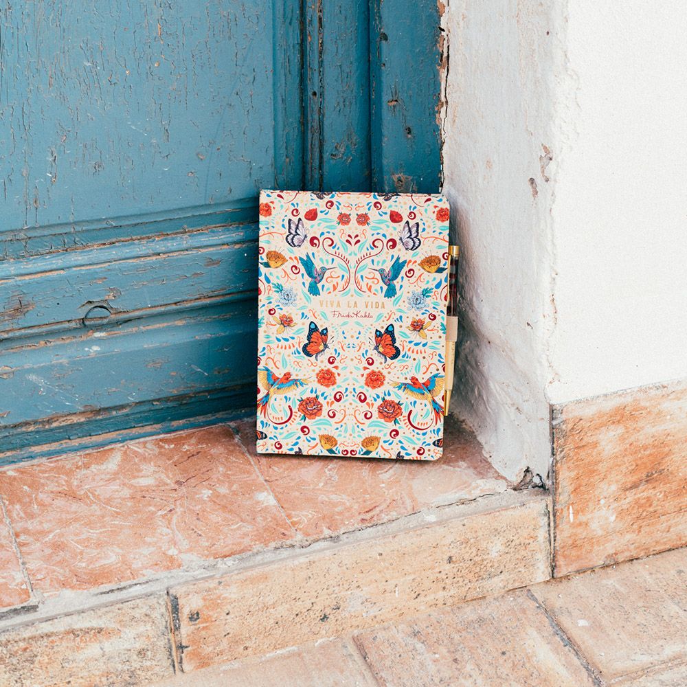 Premium Notebook A5 with 96sh of 100gr and Pen FRIDA KAHLO Viva La Vida