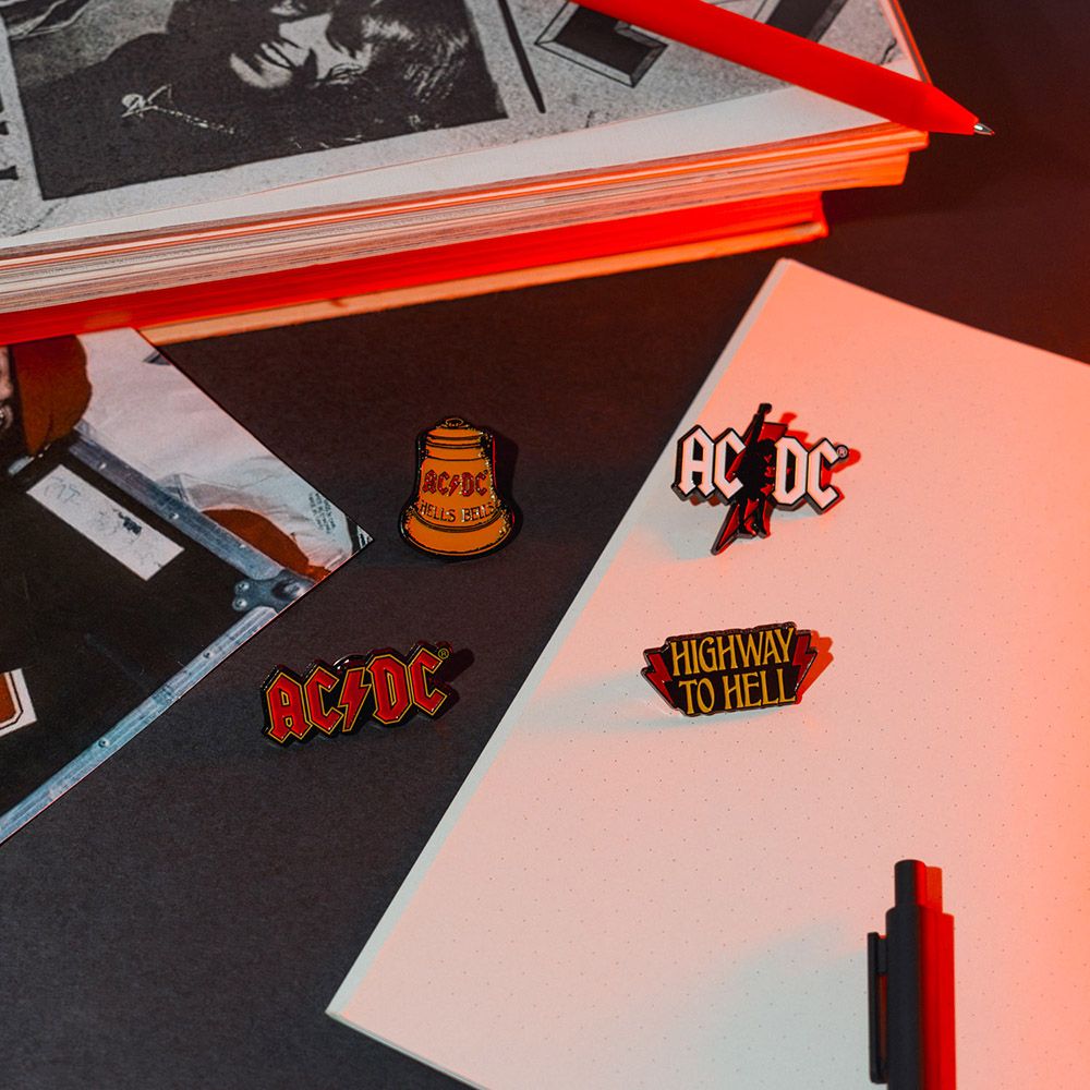 4 Badge Pack AC/DC