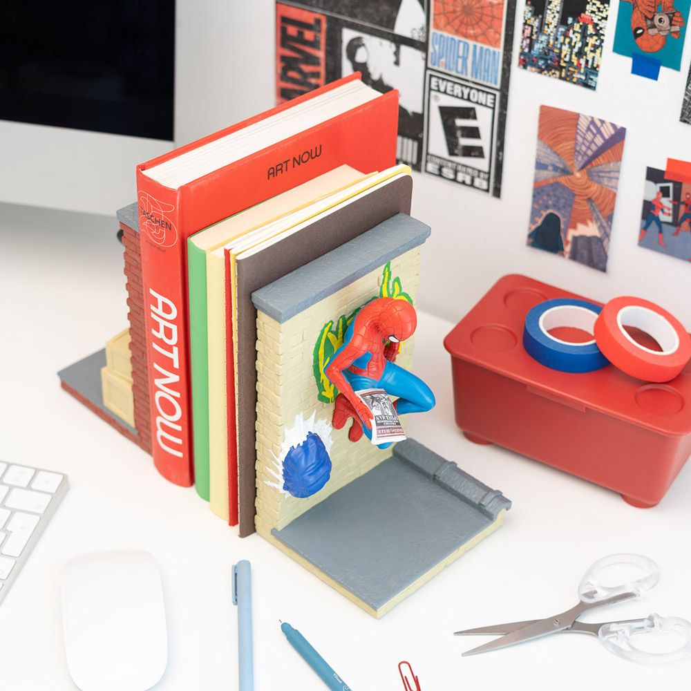 Set of 2 Resin Bookends MARVEL SPIDERMAN
